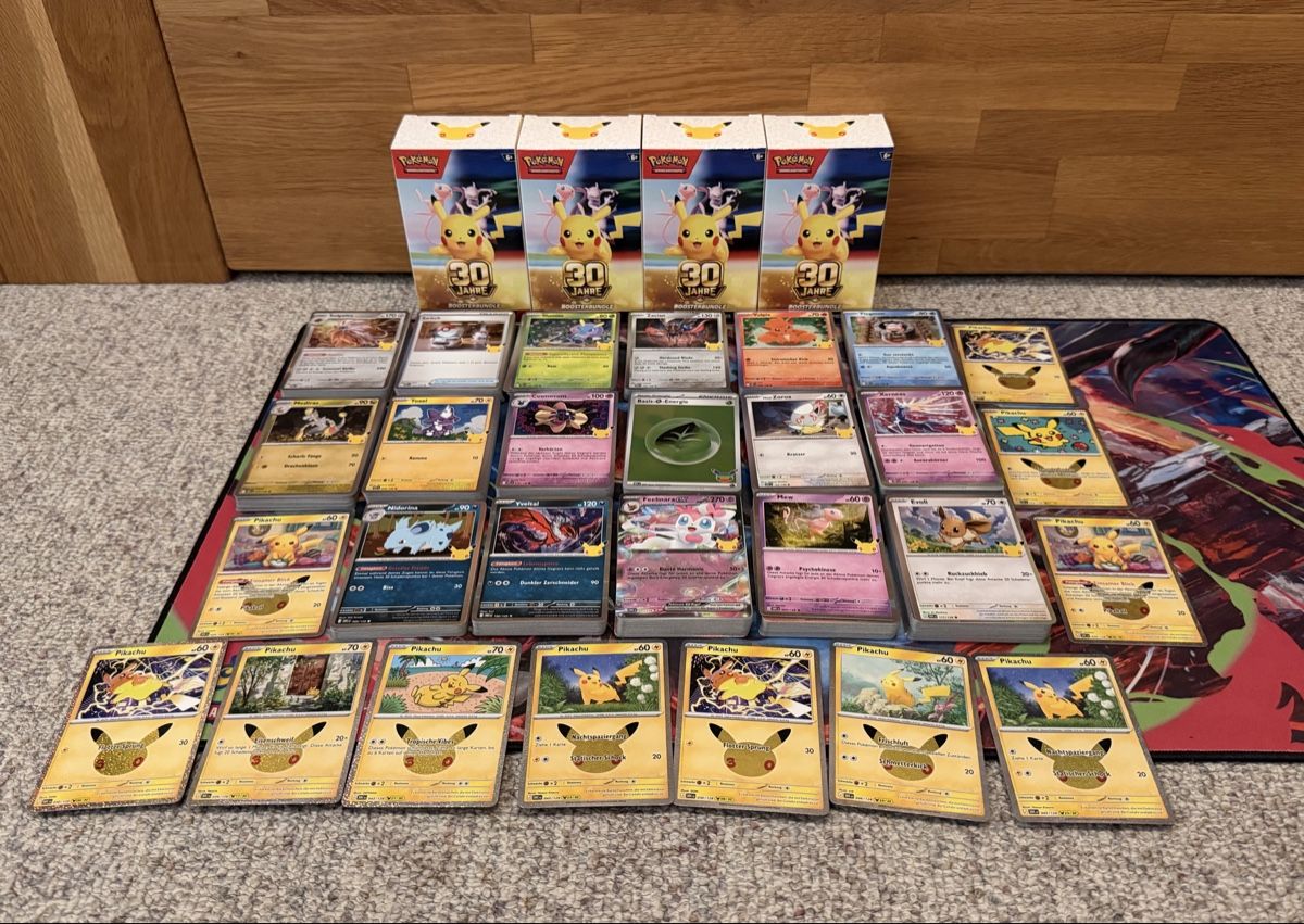 Pokémon Sammelbilder & Trading cards: Pokemon 30th Celebration Sammlung – Gebraucht aus Au SG von Bego1