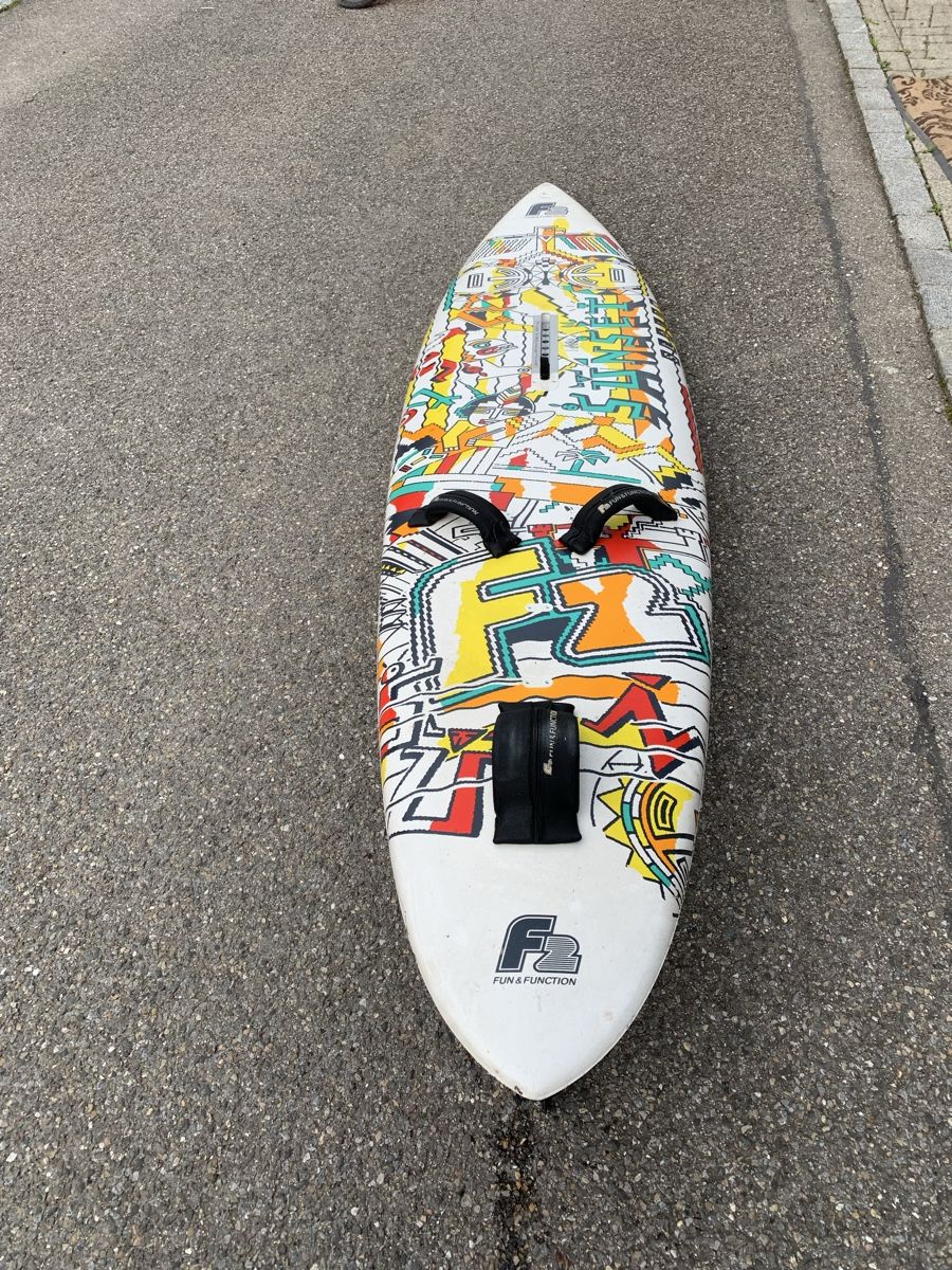 Tavole da surf e di nuoto: F2 Windsurf Set, 272cm Brett inkl. Segel, Mast, Gabelbaum – Usato da Oetwil am See venduto da wue_b6jd