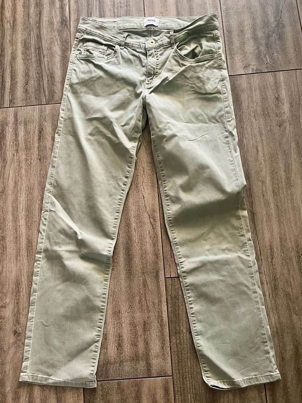 Angels Pantaloni: Olivgrüne Angels- Hose, Grösse 40 – Usato da Strengelbach venduto da Lucaernest
