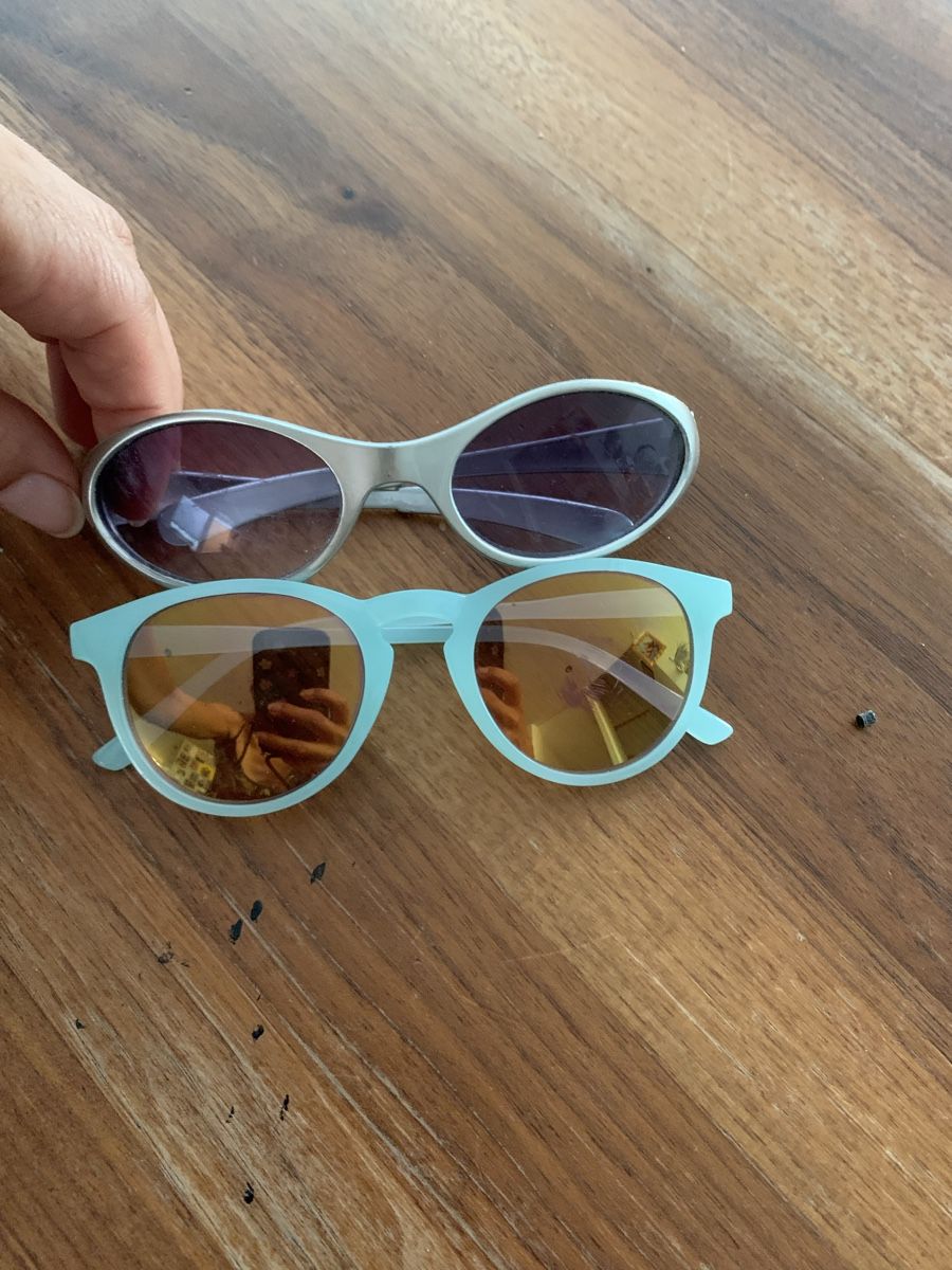 Lunettes & Verres: Sonnenbrille Kinder 2Stk – D'occasion à Ostermundigen par des_t9vv