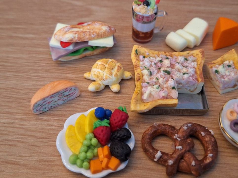 Case e mobili per bambole: Puppenhaus Brunch Set – Nuovo (secondo la descrizione) da Zürich venduto da HandmadeTinyFood 4