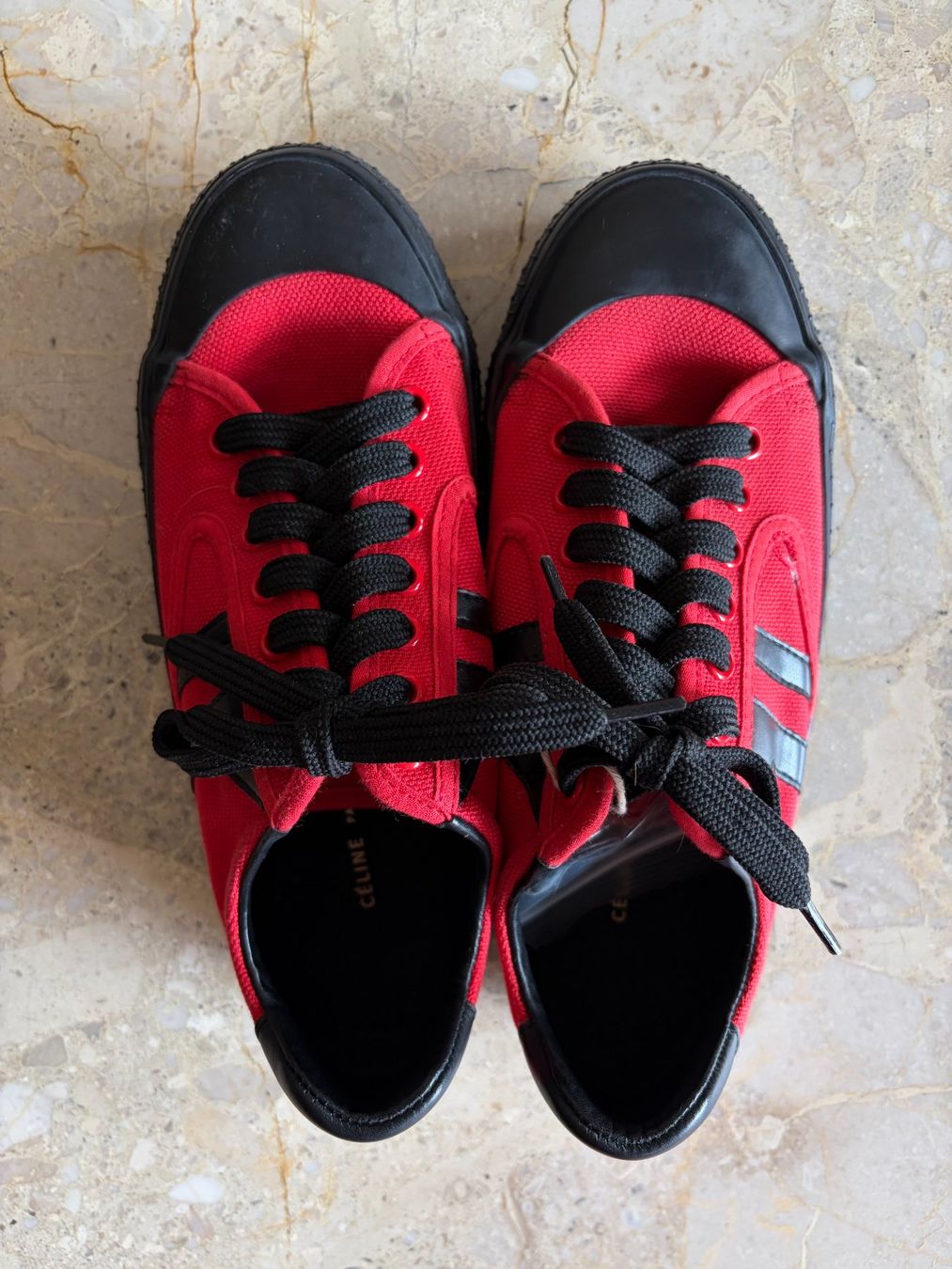 Celine Scarpe da donna: CELINE (PHOEBE PHILO) RED CANVAS SNEAKER SIZE 36 – Usato da Zürich venduto da jonny_s