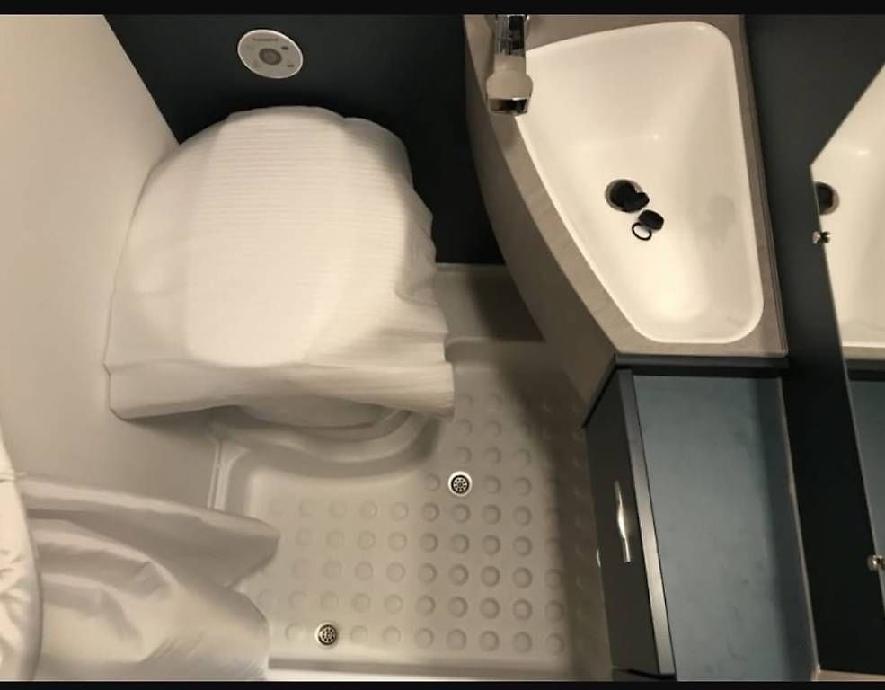 Mobile-home: Van Knaus 2 letti matrimoniali – D'occasion à S. Antonino par Campertech 2