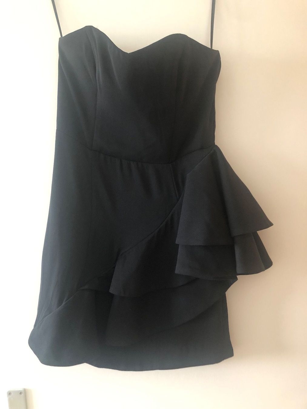 H&M Vestiti: Robe bustier avec volant H&M – Usato da Onex venduto da kattrina 6