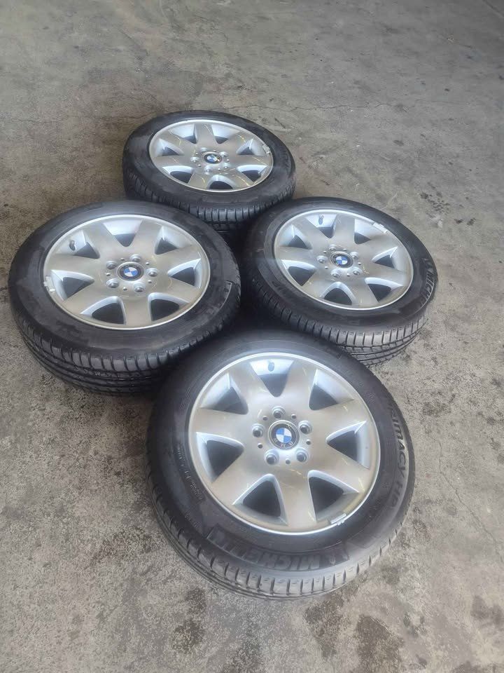 BMW Pneumatici & Ruote complete: BMW 3-er E46 /16 Zoll Räder – Usato da Glattbrugg venduto da glattbach-garage
