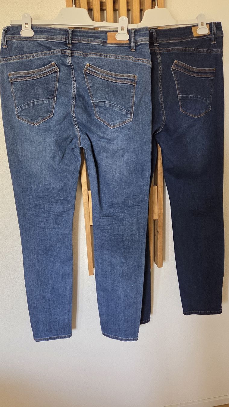 Jeans: Jeans lot 2 – Neu (gemäss Beschreibung) aus Le Pâquier-Montbarry von Gruyere77 1