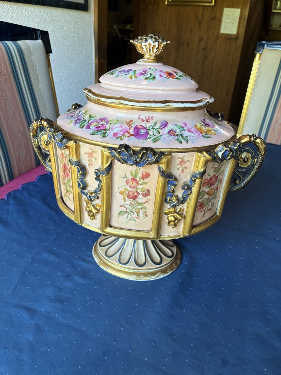 Vasi & Recipienti: Prunkvolle Deckelvase 19. JH – Usato da Dornach venduto da Rosengarten 2