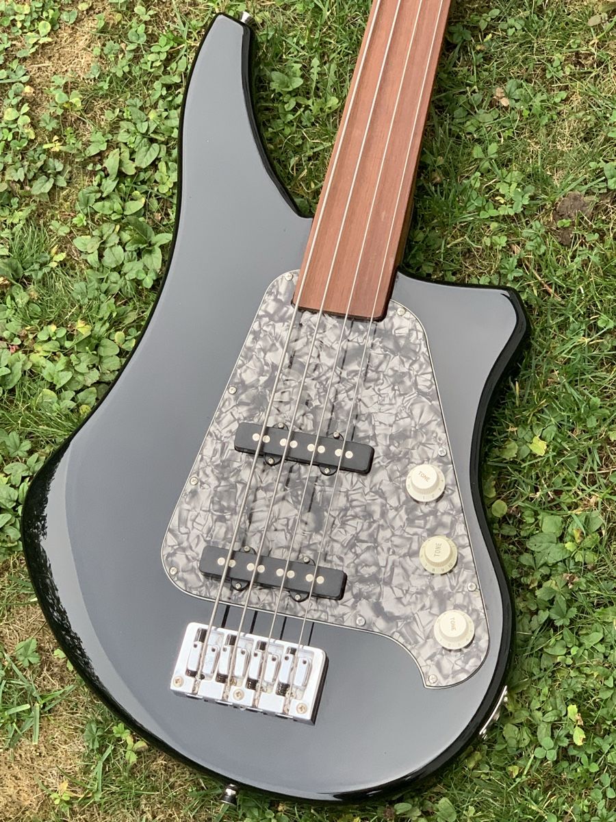 Strumenti musicali: Vintage „E - Bass“ – Usato da Wangen b. Olten venduto da Finolino28 1