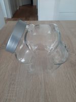 Aufbewahrungsbehälter aus Glas mit Kunststoffdeckel