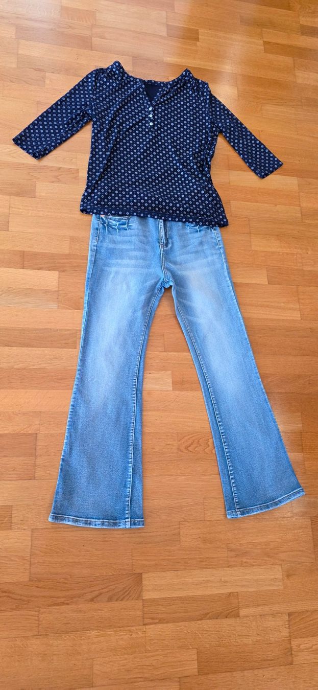 Lascana Lotti di vestiti: Kleiderpaket Jeans plus 2 Oberteile Lascana / Chilli – Usato da Fällanden venduto da zeno01 1