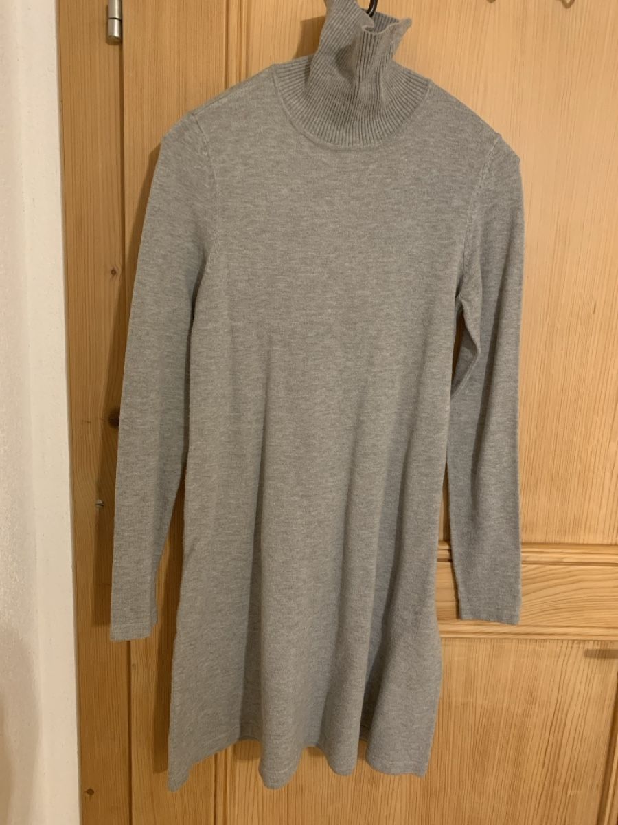 Vero Moda Kleider: Robe grise XS – Gebraucht aus Grandvillard von lau_7bl9