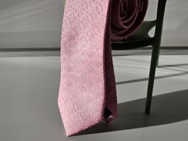 Krawatte gewoben neu und originalverpackt rosa