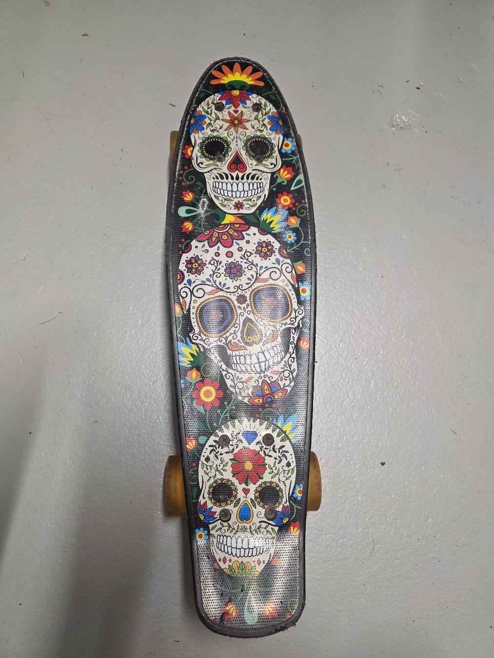 Skateboards: Skateboard Kinder mit LED – Usato da Birmensdorf ZH venduto da unrated07