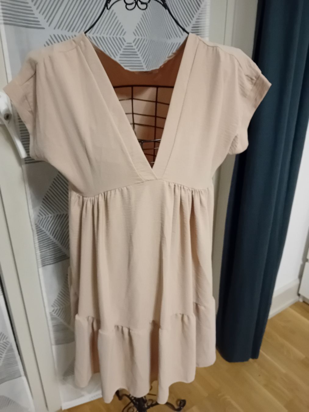 Kleider: kleid beige gr M – Neu (gemäss Beschreibung) aus zürich von janjaz 1
