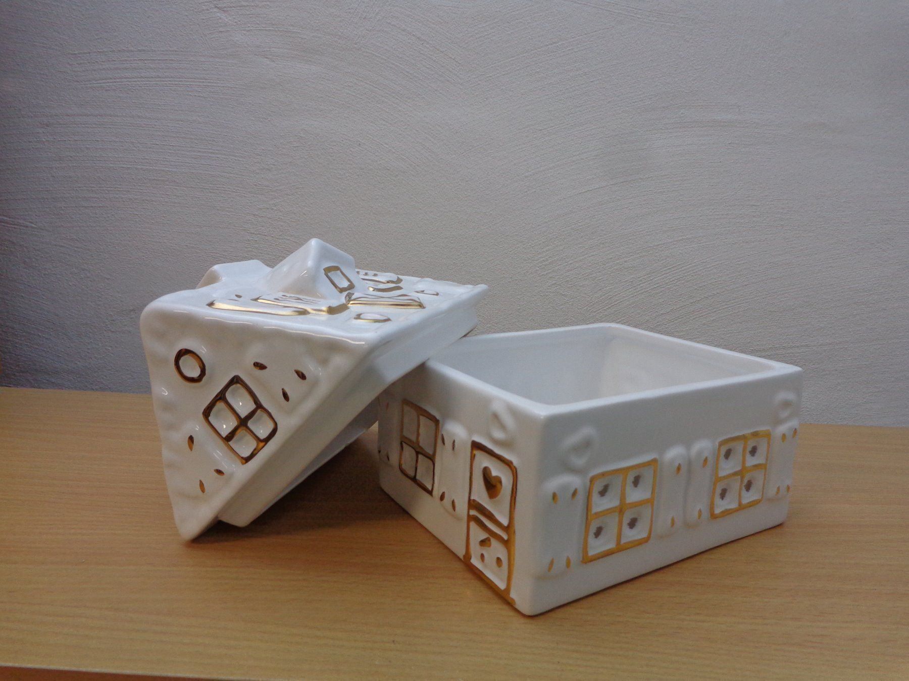 Tutte le decorazioni: Hexenhüüsli – Usato da Oberhallau venduto da puper5 1