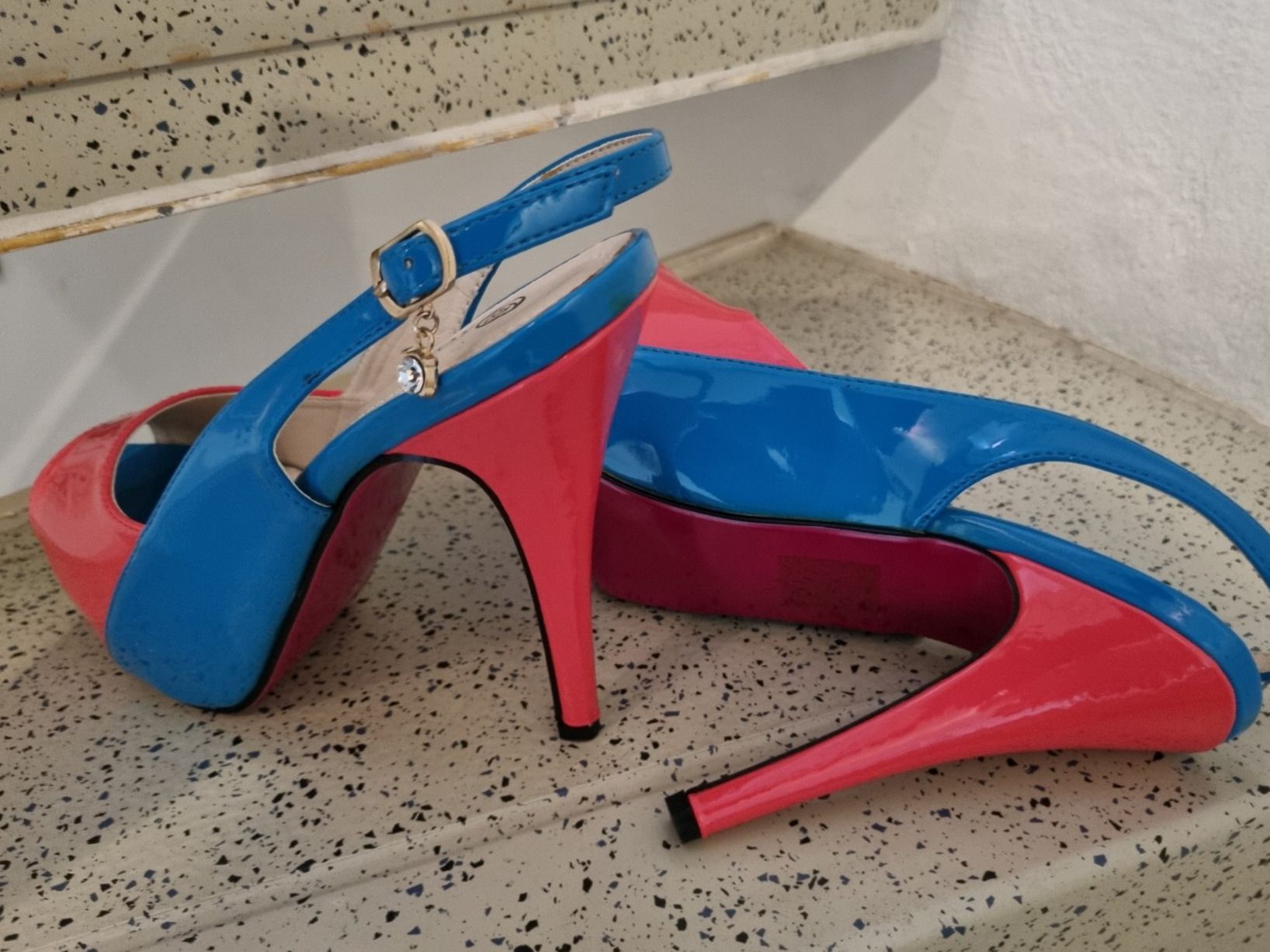 Scarpe da donna: Schuhe Pumps / Sandalette Gr. 39 neu – Nuovo e nell'imballaggio originale da geroldswil venduto da Gumball1 3