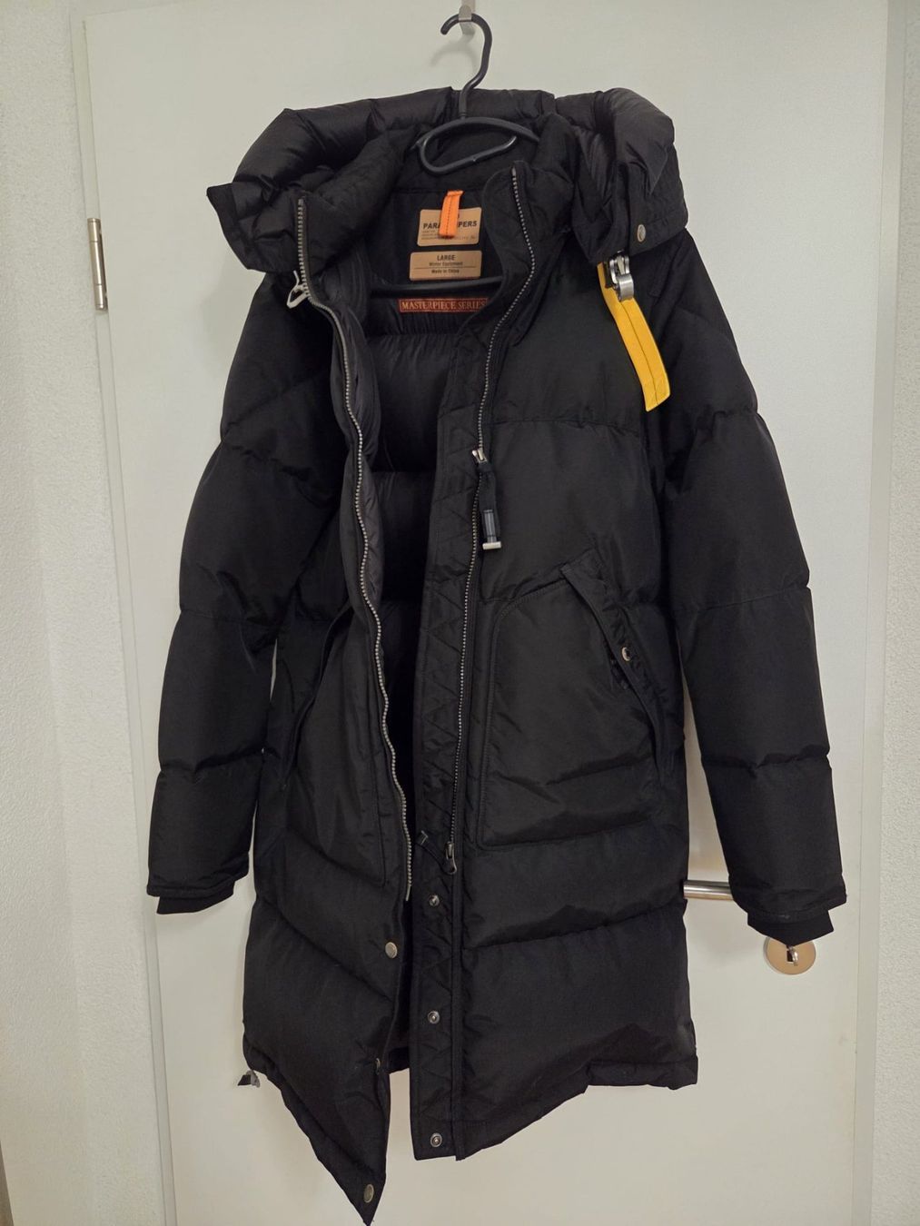 Parajumpers Mäntel: Parajumpers schwarz – Gebraucht aus Niederglatt ZH von livsca99