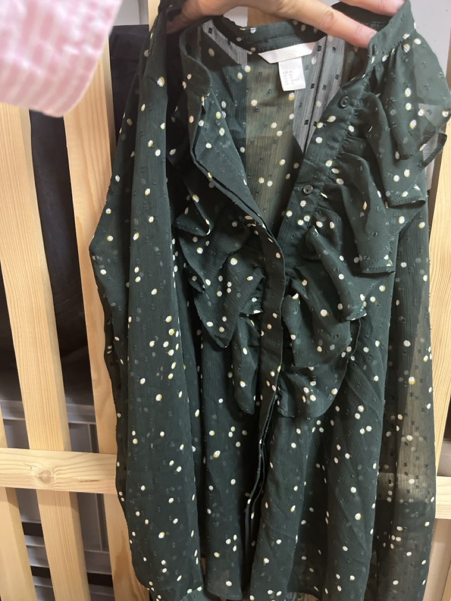 Camicette: Grüne Bluse mit Pünktchenmuster, Grösse M, Herbst-Look – Usato da Altendorf venduto da pas_5chw 1
