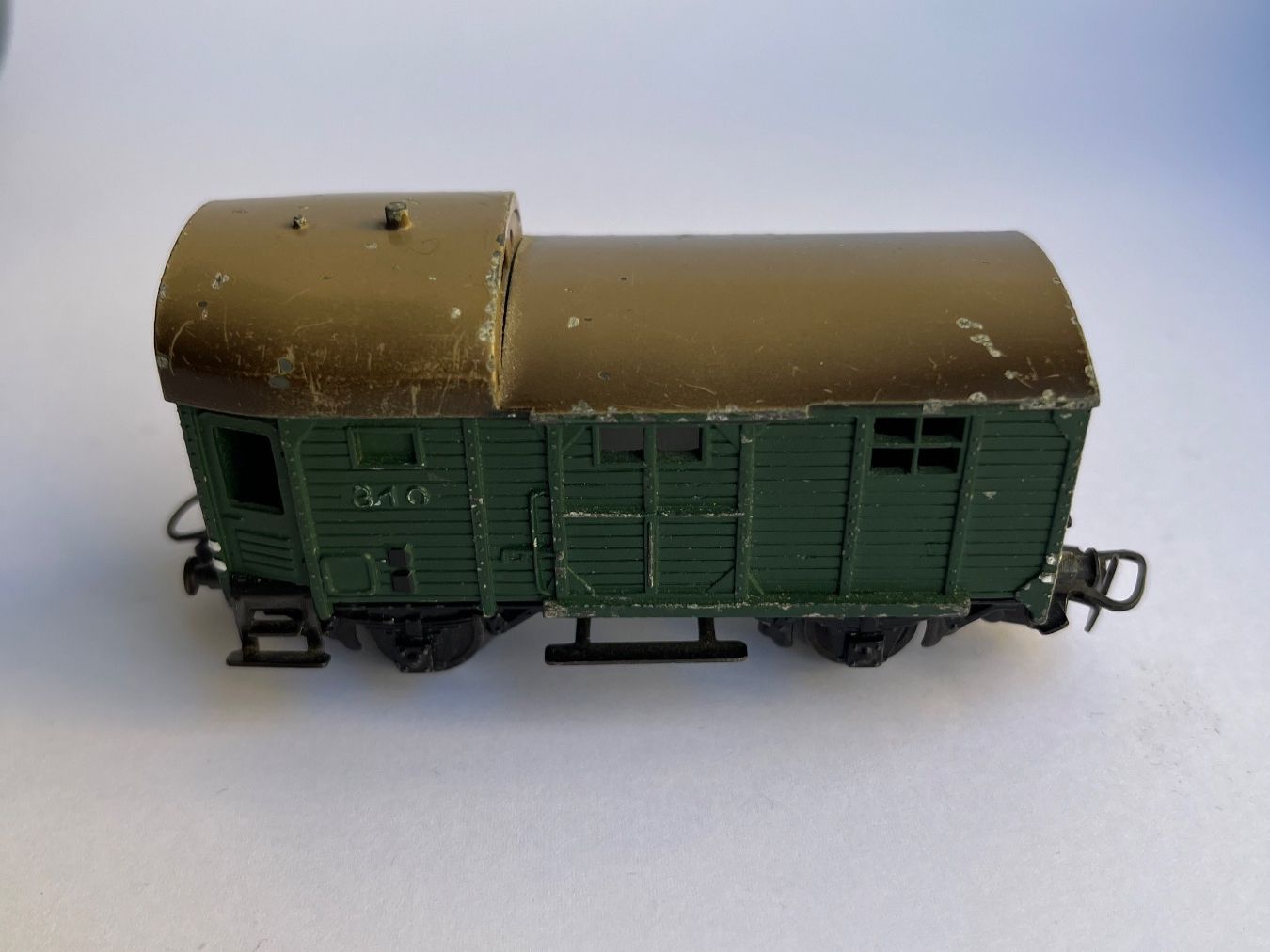 Märklin Trains électriques: Märklin Güterzugpackwagen 310, Guss – D'occasion à Zürich par Gemperle