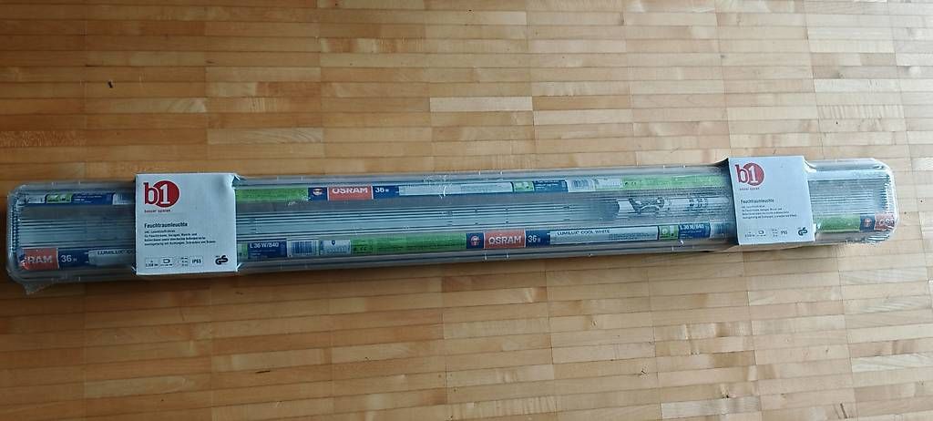 Lampadari & plafoniere: Feuchtraumleuchte IP65 mit 2x Leuchtstoffröhre 36W – Usato da Buchs AG venduto da bronkowsky 1