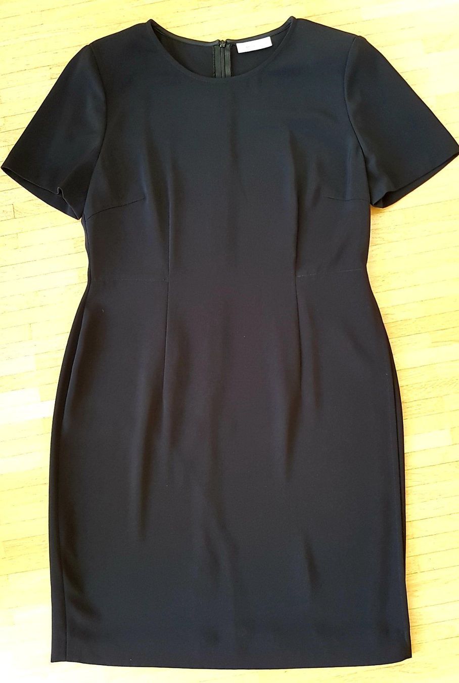 Vestiti: Elégante robe noire – Nuovo (secondo la descrizione) da Le Mont-sur-Lausanne venduto da olatiu