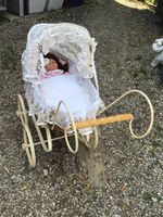 Antiker Puppenwagen