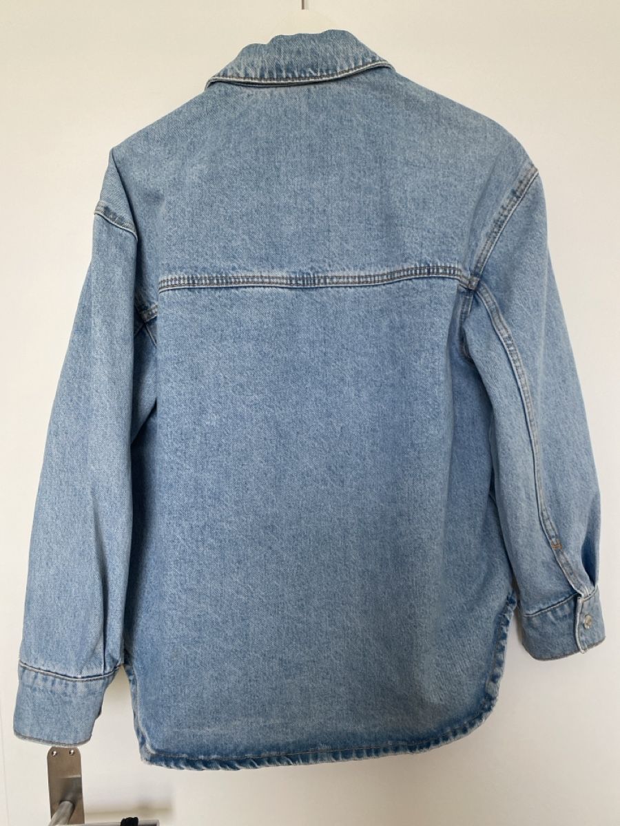 Zara Giacche: Chemise-Veste Oversize en jeans – Usato da Rossemaison venduto da Bird19 1