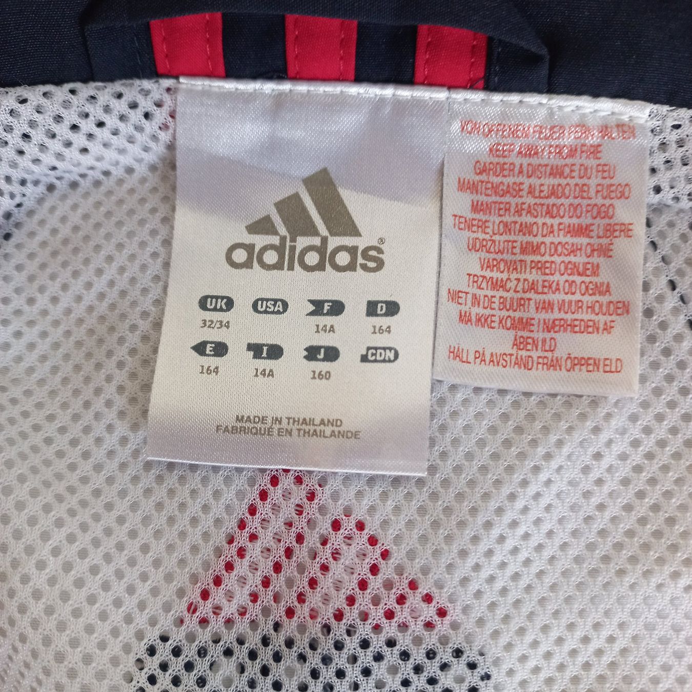 Adidas Giacche: Vintage Adidas Trackjacket (S) – Nuovo (secondo la descrizione) da Chamoson venduto da Sapoloshop 3