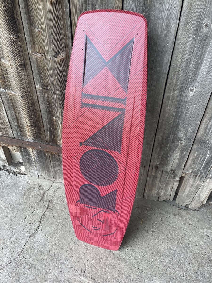 Tavole da surf e di nuoto: Ronix Phoenix Wakeboard mit Boots 142 – Usato da Bollingen venduto da makenschmuschki 3