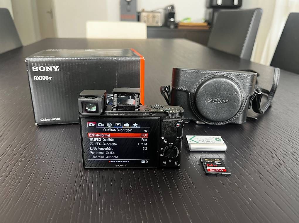 Sony Kamera: SONY RX100 VA CYBER-SHOT COMPACT CAMERA SET – Gebraucht aus Zürich von Han 2
