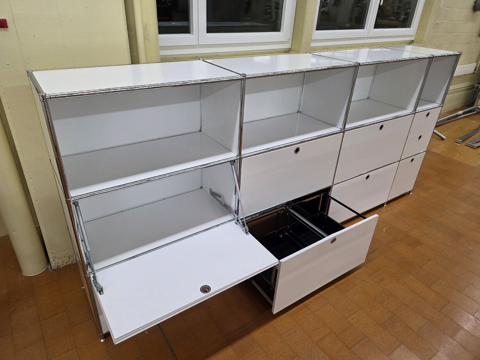 System4 Scaffali: Designer Regal Quadro / System4 – Usato da Lichtensteig venduto da Polsterwerk 4