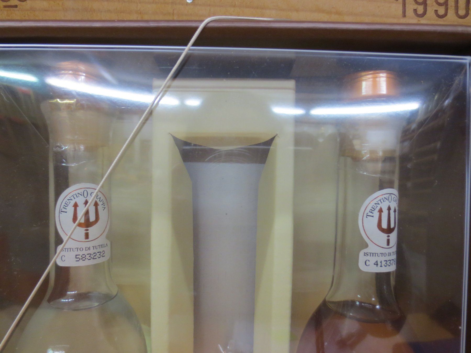 Bevande alcoliche: Geschenk-Set mit 2 Fl. Grappa in OVP 50cl. 43 Vol. – Nuovo (secondo la descrizione) da Schöftland venduto da Luxury-Store 2