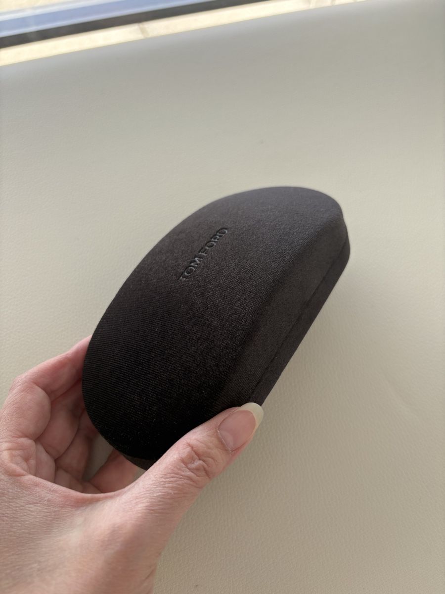 Tom Ford Occhiali & Lenti: Tom Ford glasses case, original – Nuovo (secondo la descrizione) da Lausanne venduto da oyu_hgg5 3