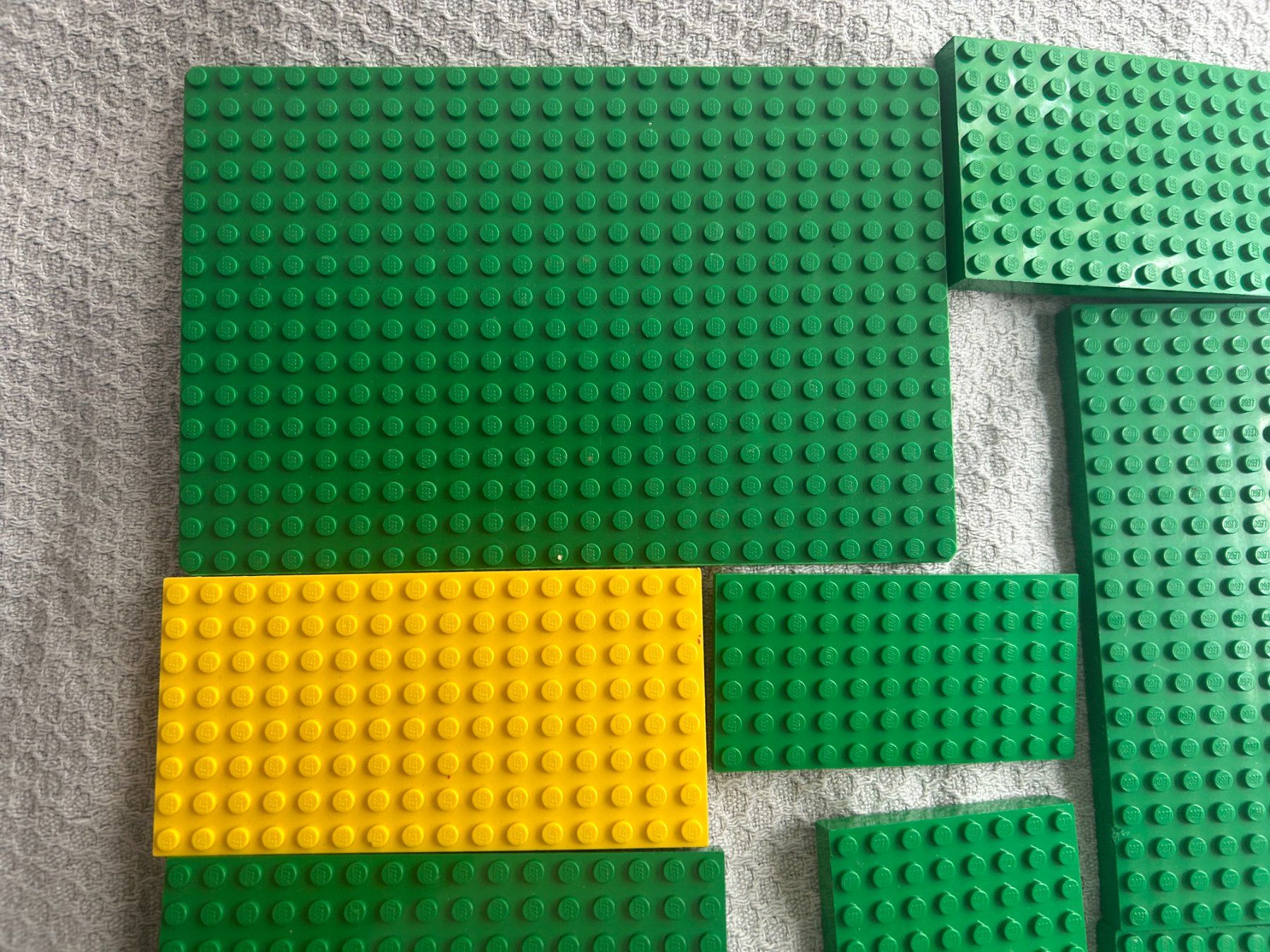 Lego Giocattoli: 9 ganz grosse Lego Platten – Usato da Volketswil venduto da Daniel68ernst 1