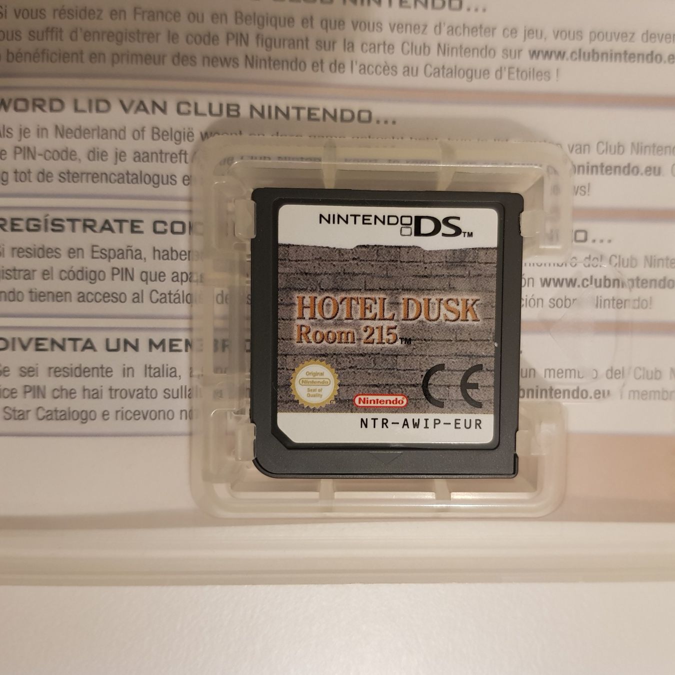 Nintendo Giochi: Hotel Dusk: Room 215 /DS – Usato da Münchenstein venduto da 2DGames 3