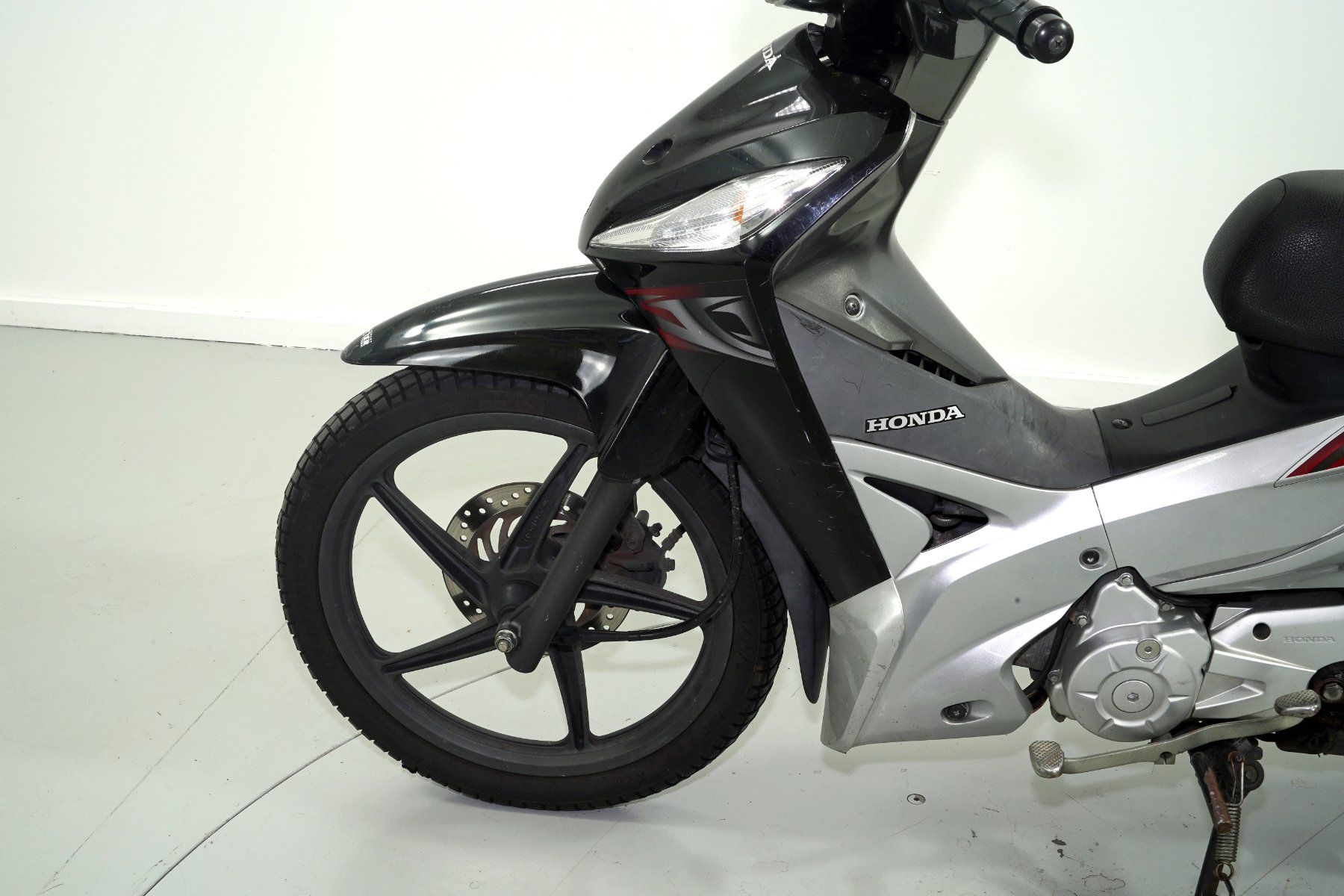 Honda Route: Honda Wave 110 – D'occasion à Winterthur par MCW 5