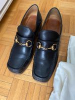 Loafers GUCCI p. 38
