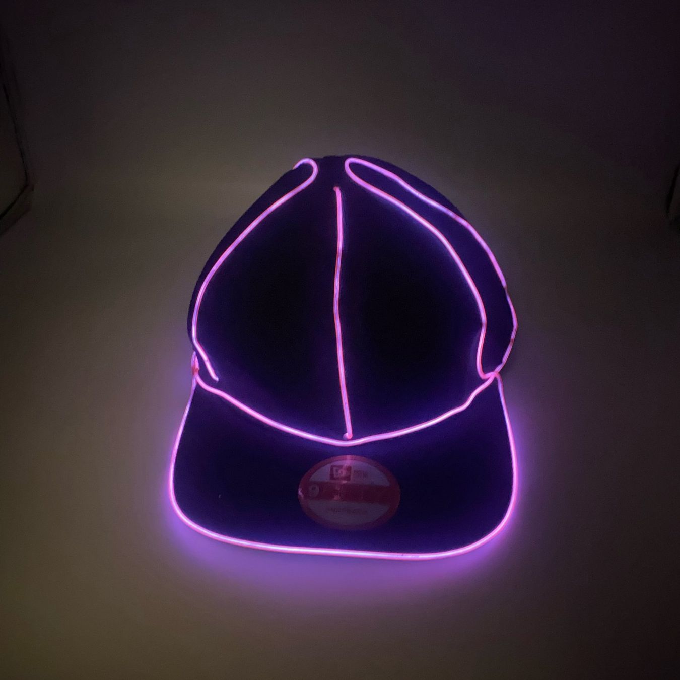 Copricapi, berretti & cappellini: Kappe mit LED-Beleuchtung, für Festivals oder Partys sunice – Usato da Ronco sopra Ascona venduto da liz_dbg6