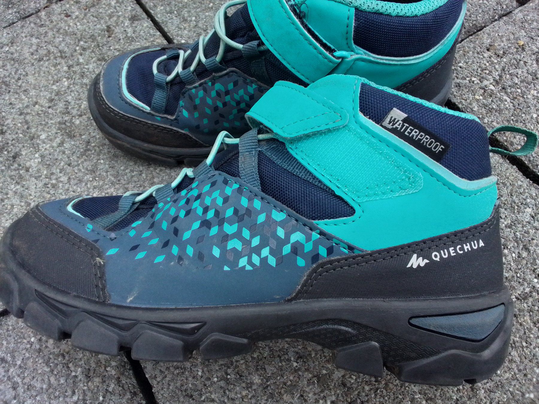Decathlon Schuhe für Jungen: Kinder Wanderschuhe Quechua Grösse 33  Waterproof – Gebraucht aus Heimberg von sunny1970 1