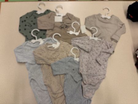 Baby Bodys Set 9 Stück Grösse 62 Langarm Baumwolle neu