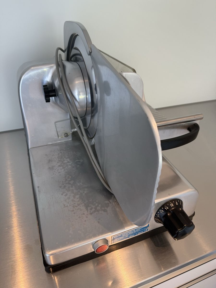 Cuisines complètes: Schneidemaschine Hofmann Typ A 2502 gebraucht – D'occasion à Rümlang par Rluescher 3