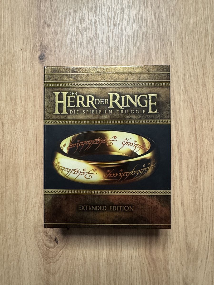 Tutti i DVDs: Der Herr der Ringe Trilogie Extended Edition Blu-ray Box – Usato da Biberist venduto da etesummer