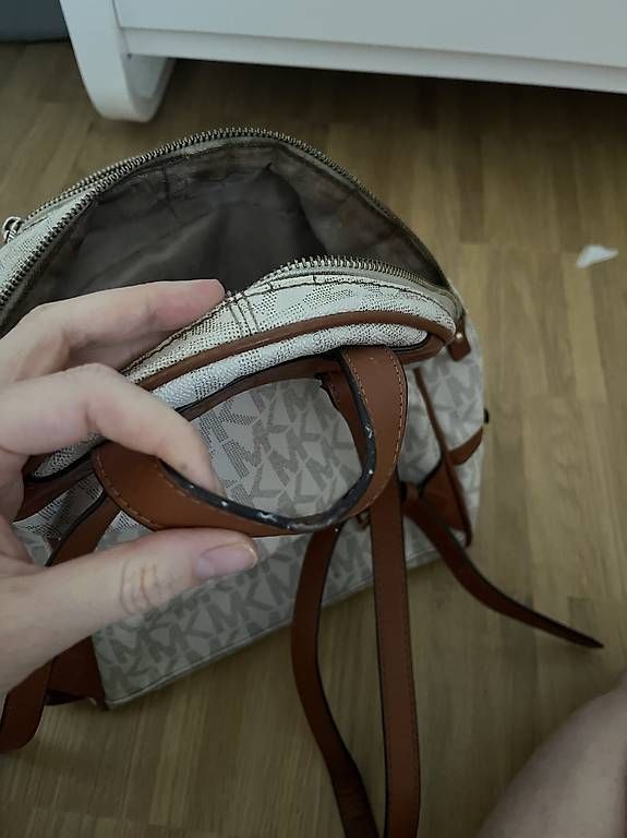 Michael Kors Zaini: Michael Kors Rucksack – Usato da Bern venduto da ale_q8dq 1