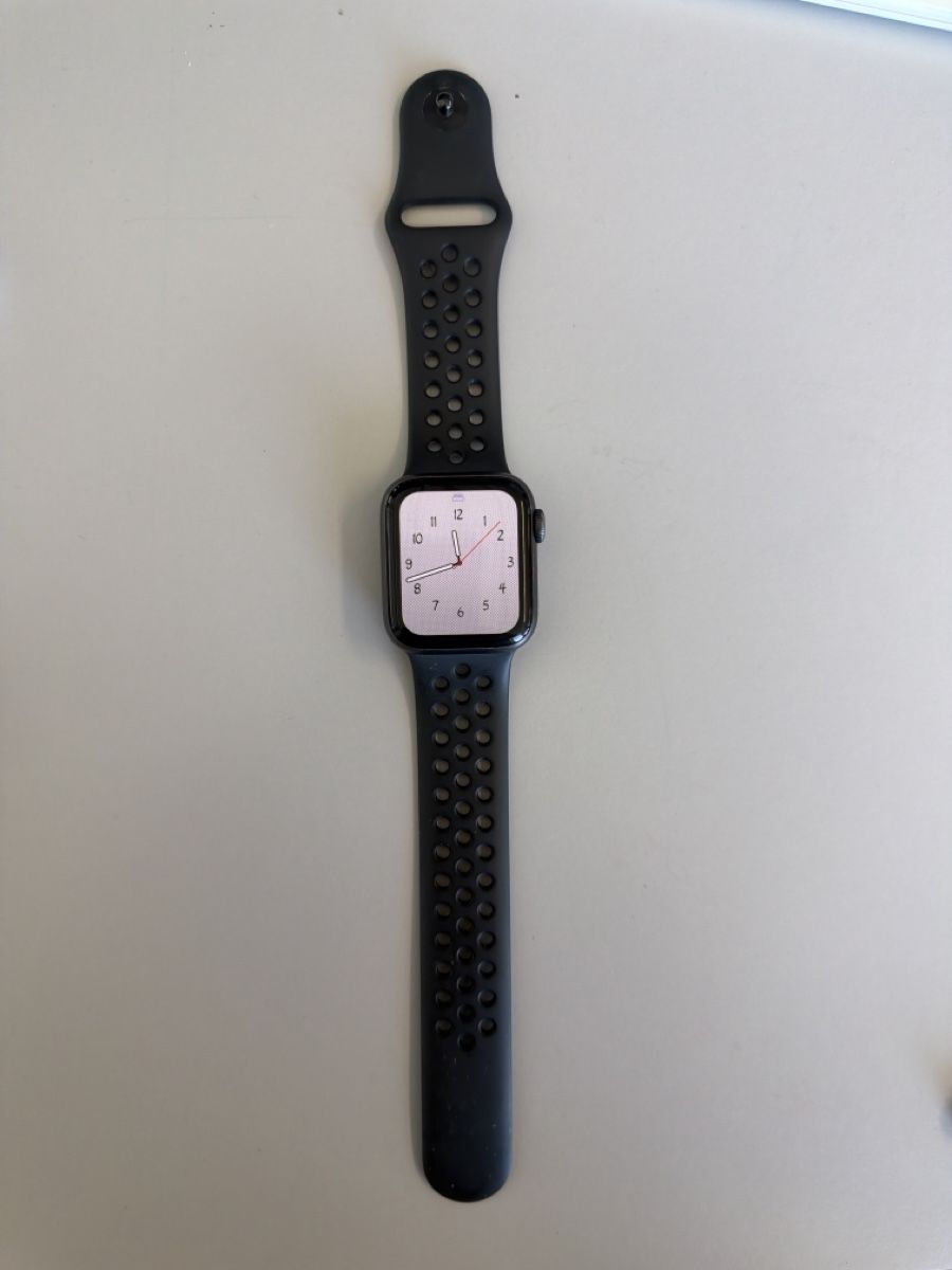 Apple Smartwatch: Apple Watch Series 4 Nike+ GPS 44mm – Usato da Heimiswil venduto da Mad2mad