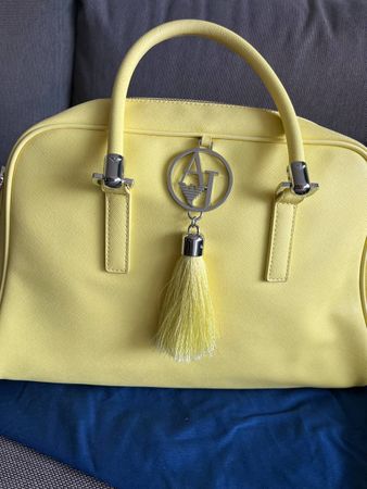 Armani Jeans Handtasche Gelb