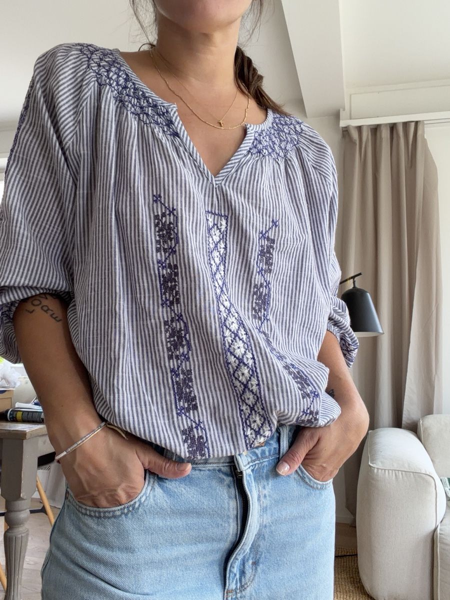 Camicette: Bluse mit Stickerei – Usato da Aarau venduto da Marylou90