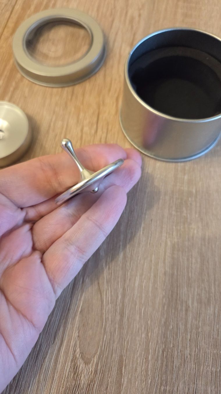 Giocattoli: Edles Kreisel-Set Metall, mit Dose, neuwertig, TOP Gesche... – Usato da Adlikon b.Regensdf venduto da ChriZ86 1