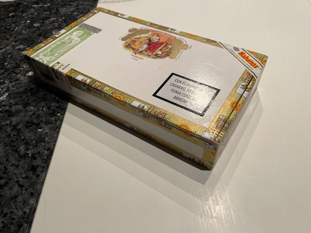 Sigari: Romeo y Julieta Zigarren 25 Stk. – Nuovo e nell'imballaggio originale da Epsach venduto da nairda74 1