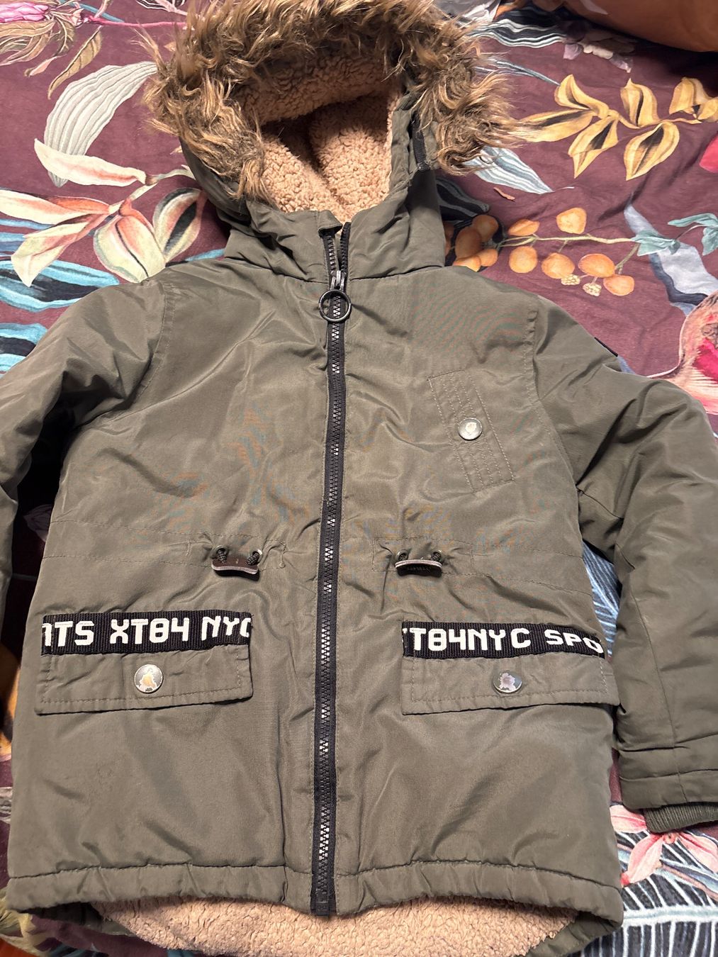 Jacken & Mäntel: Winterjacke – Gebraucht aus Spreitenbach von bea_wrh6 1