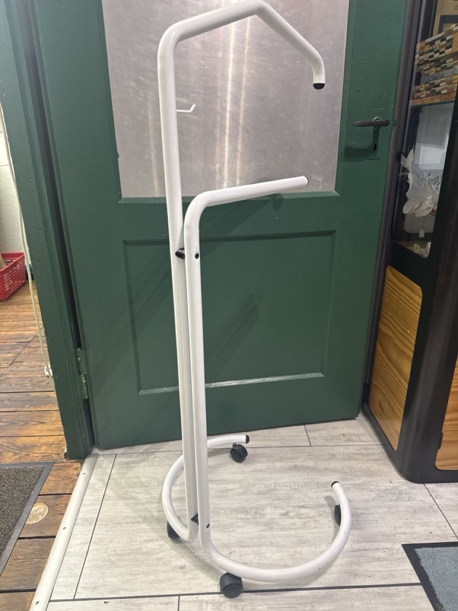 Autres décorations & accessoires: Herrendiener Höhe 116cm – D'occasion à Villmergen par bubblevintage 2